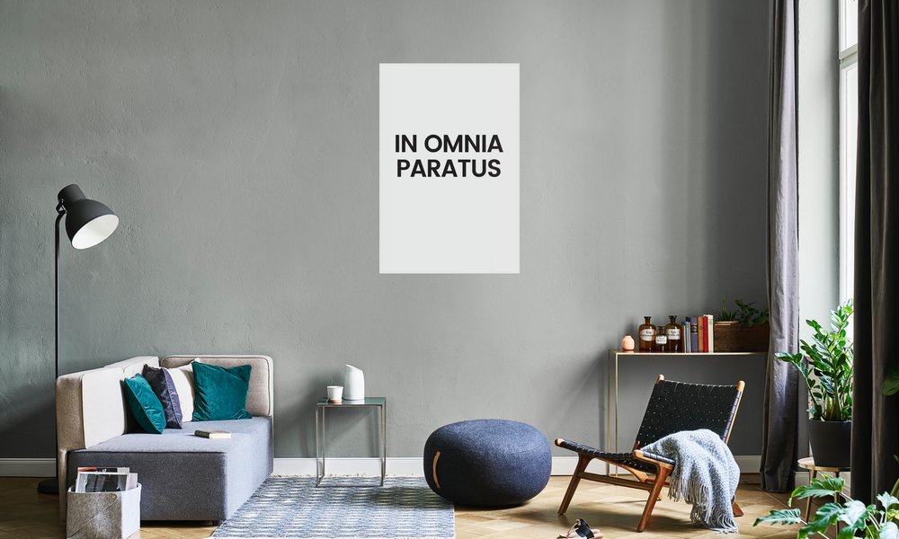 Omnia Paratus Poster Juniqe
